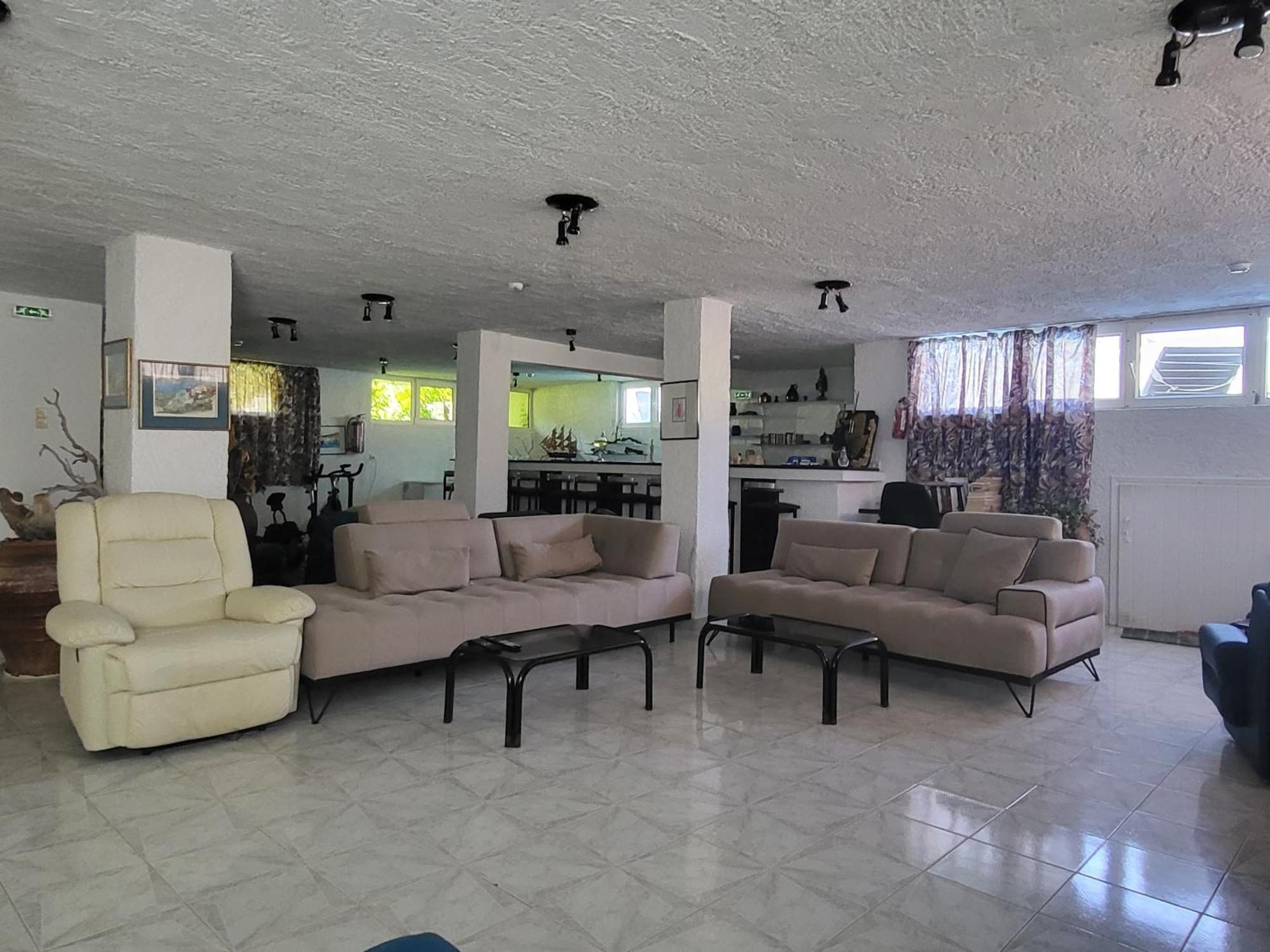 Liogerma Hotel Adamantas  Bagian luar foto